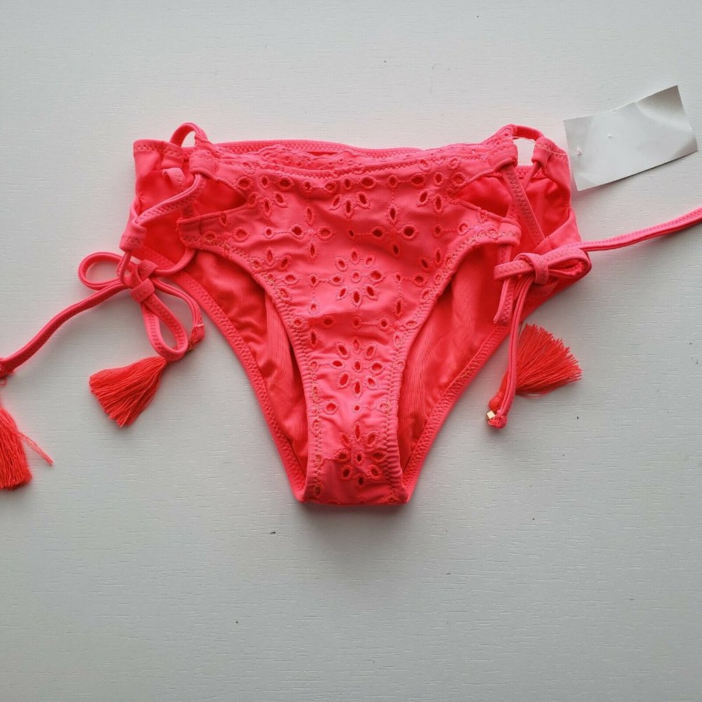 Shade & Shore NWT Pink Eyelet Tassel Bikini Bottom - Picture 1 of 8